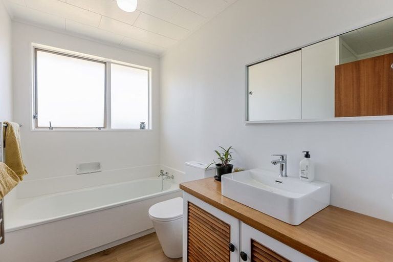 Photo of property in 49 Arawhata Road, Paraparaumu, 5032