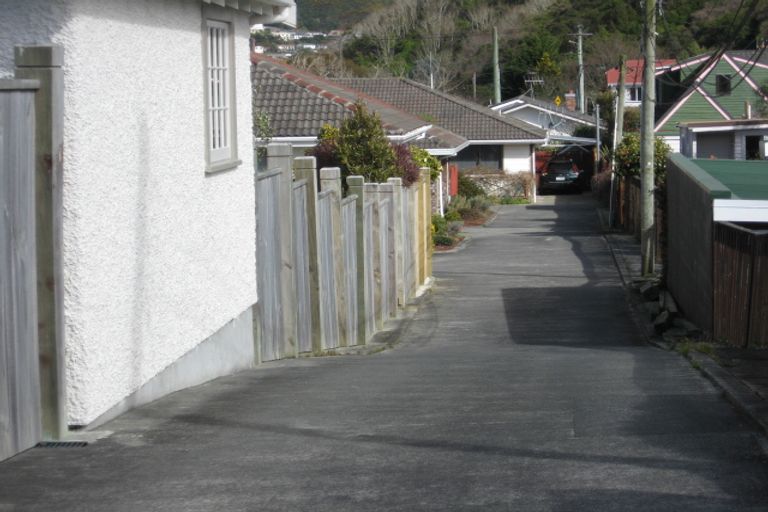 Photo of property in 4/27 Parkvale Road, Karori, Wellington, 6012