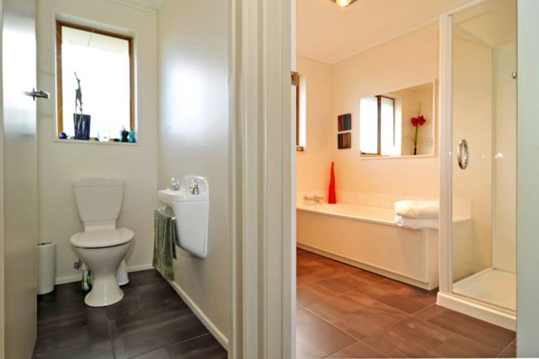 Photo of property in 21 Wills Street, Balaclava, Dunedin, 9011