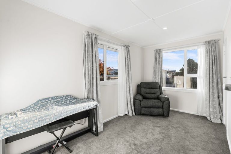 Photo of property in 70 Reynolds Avenue, Bishopdale, Christchurch, 8053