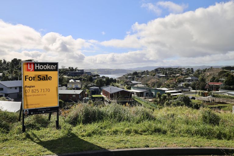 Photo of property in 14 Puka Place, Raglan, 3225