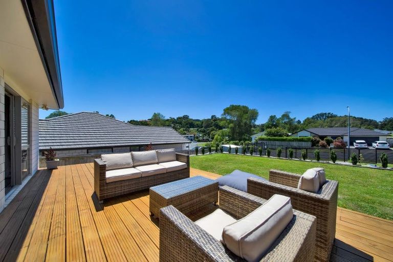 Photo of property in 23 Garrett Drive, Whalers Gate, New Plymouth, 4310