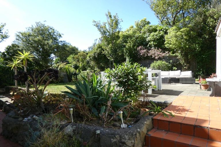 Photo of property in 9 Indira Place, Khandallah, Wellington, 6035