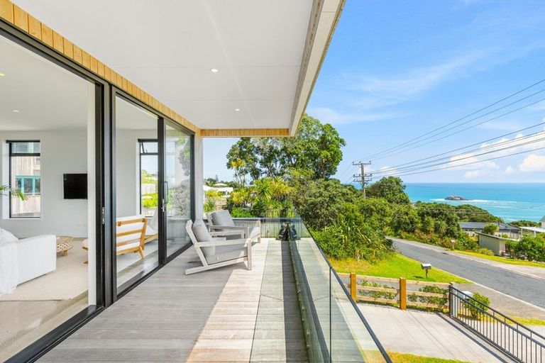 Photo of property in 11 Edwin Mitchelson Road, Muriwai, Waimauku, 0881