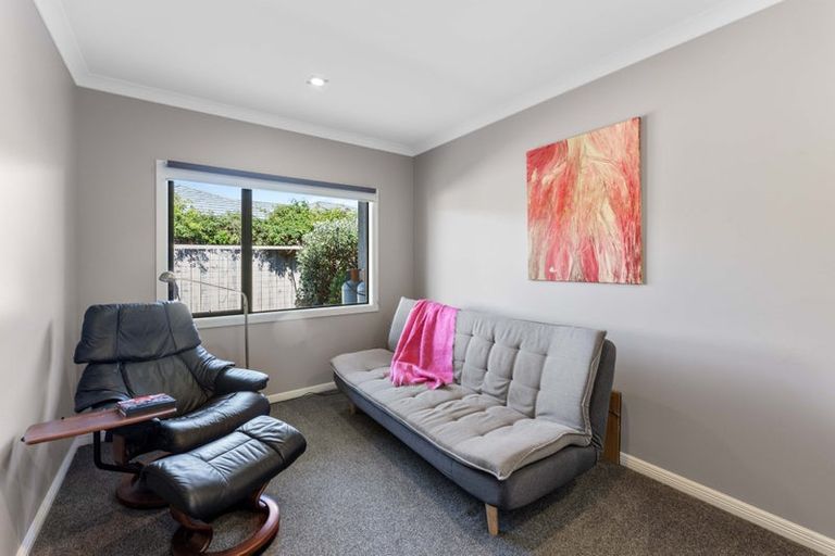 Photo of property in 4 Barbaras Way, Waikanae Beach, Waikanae, 5036