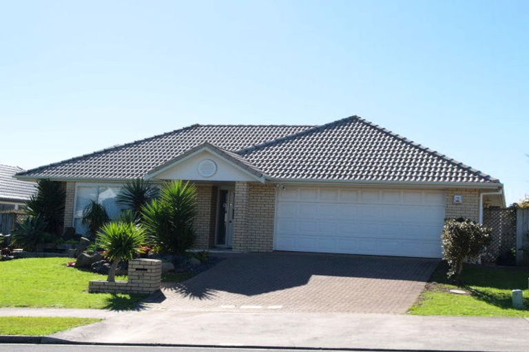 Photo of property in 63 Orangewood Drive, Northpark, Auckland, 2013