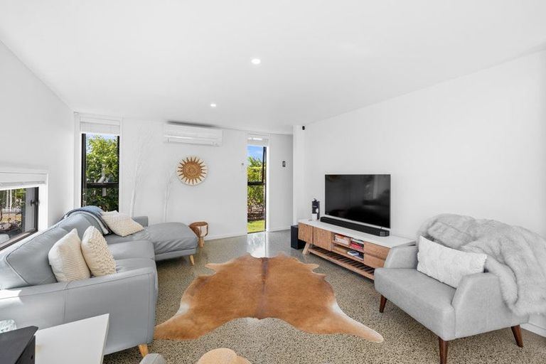 Photo of property in 5 Citrus Place, Mangawhai, 0505