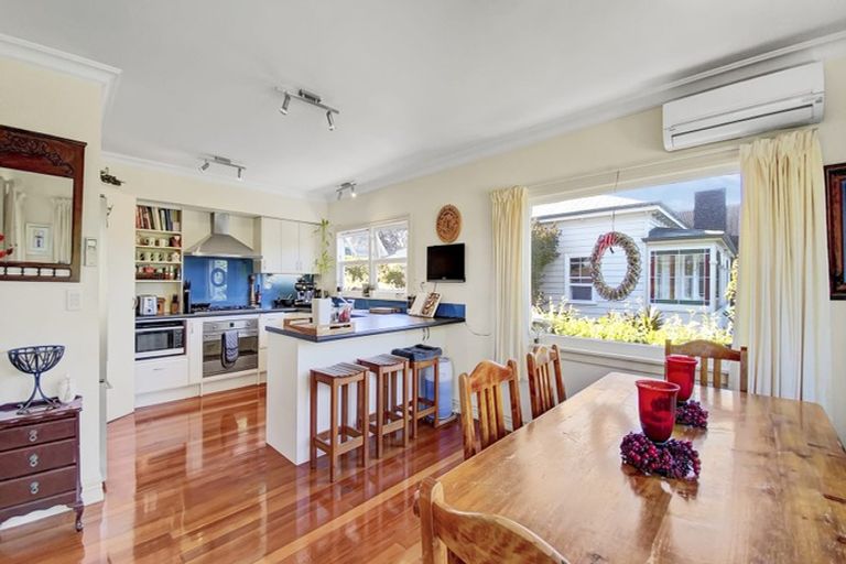 Photo of property in 88 Victoria Road, Devonport, Auckland, 0624