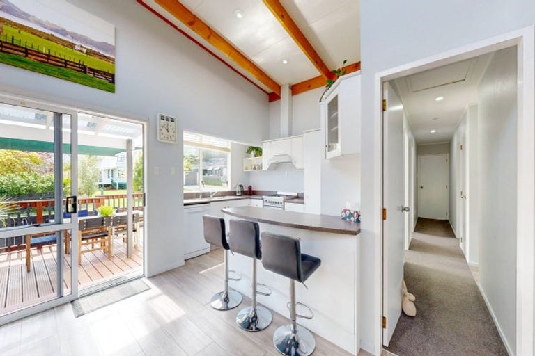 Photo of property in 1 Ohinemuri Place, Paeroa, 3600