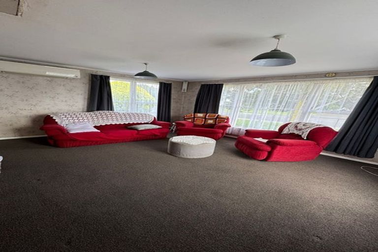 Photo of property in 12 Calvert Street, Papakura, 2110