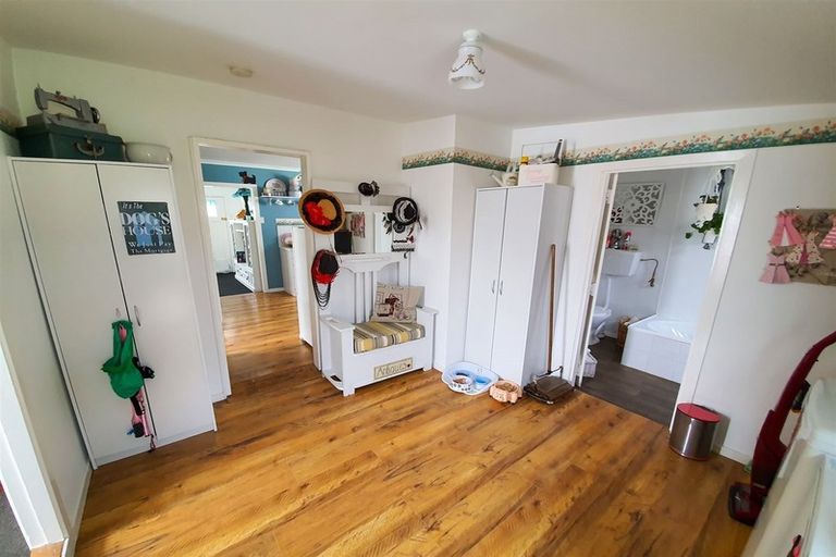 Photo of property in 4 Holmes Street, Waimate, 7924