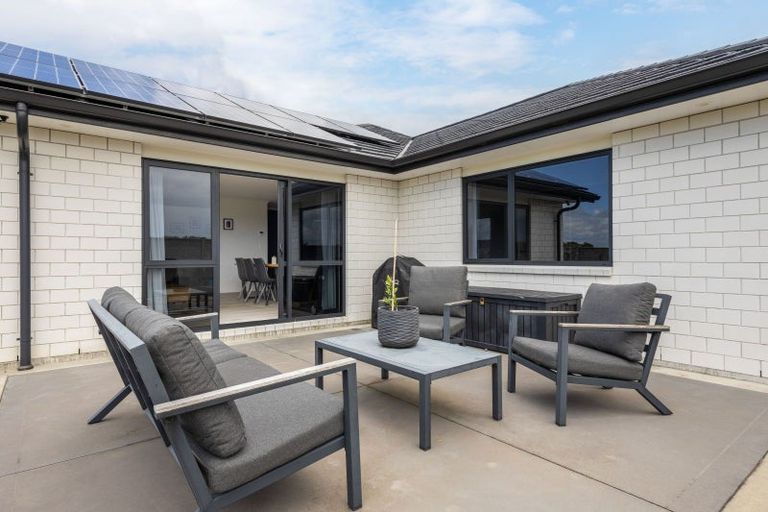 Photo of property in 31 Keene Drive, Bell Block, New Plymouth, 4312