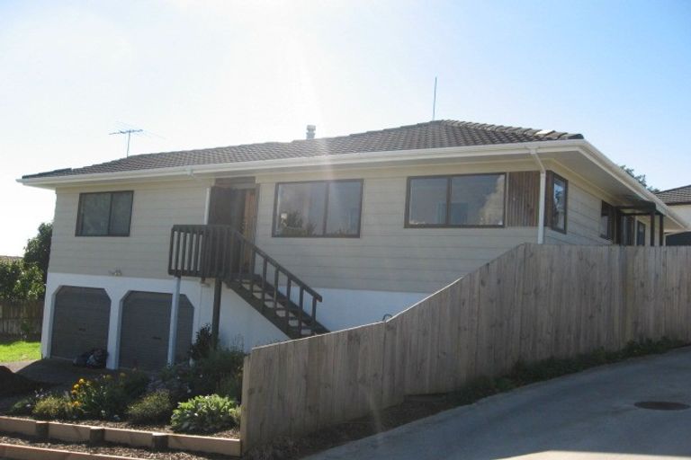Photo of property in 45 Marendellas Drive, Bucklands Beach, Auckland, 2014