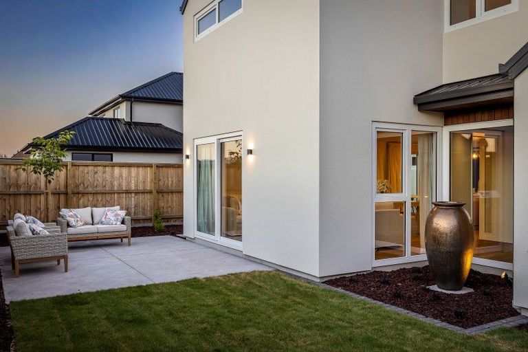 Photo of property in 12 Perehia Mews, Marshland, Christchurch, 8083