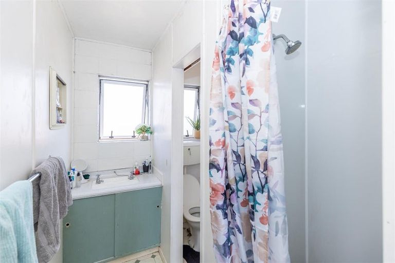 Photo of property in 226 Old Farm Road, Hamilton East, Hamilton, 3216