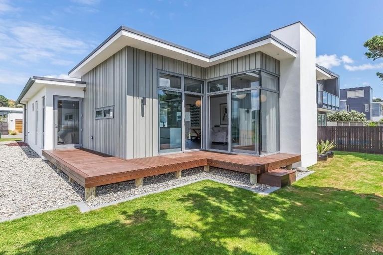 Photo of property in 19 Steeple Lane, Seatoun, Wellington, 6022