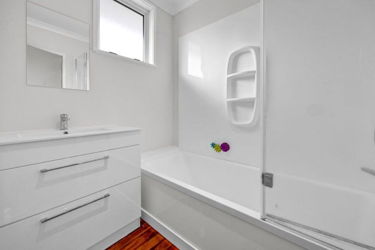 Photo of property in 1288 Richmond Road, Everett Park, Inglewood, 4389