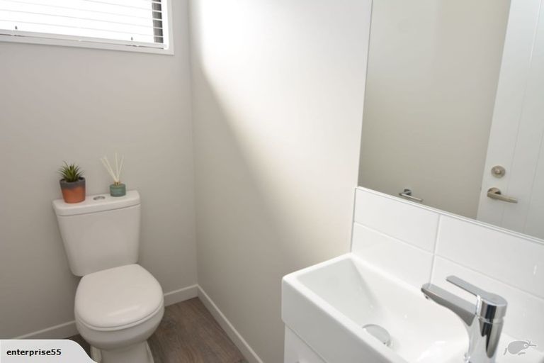 Photo of property in 33 Kingsbridge West, Burwood, Christchurch, 8083