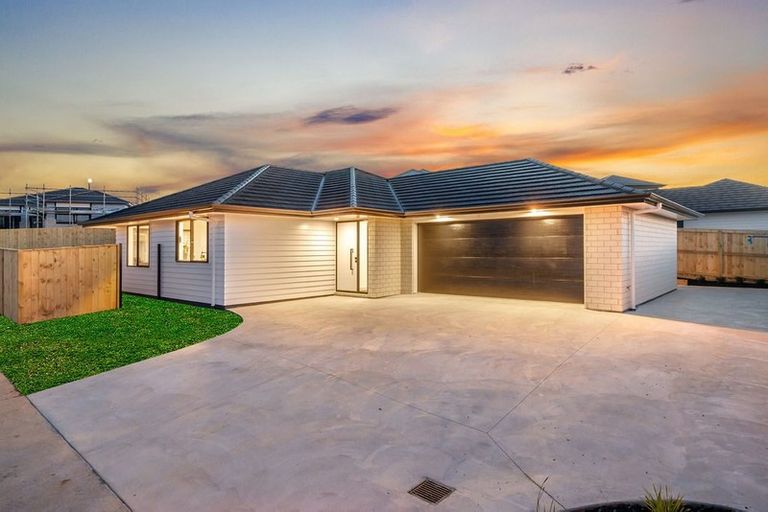 Photo of property in 69 Harriet Johnston Drive, Pokeno, 2402