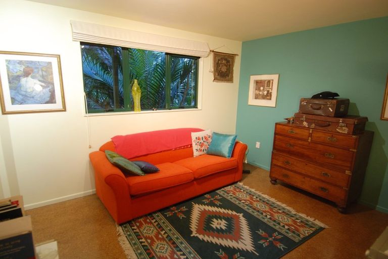 Photo of property in 5 Waikarekare Lane, Karekare, New Lynn, 0772