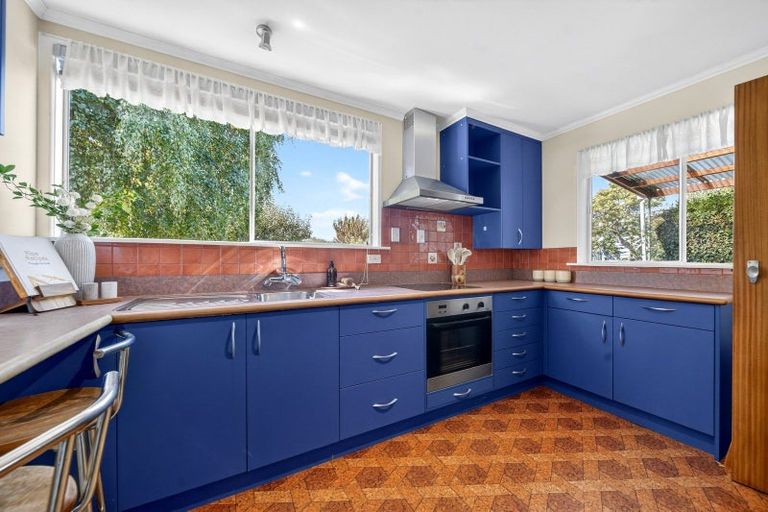 Photo of property in 30 Victoria Street, Carterton, 5713