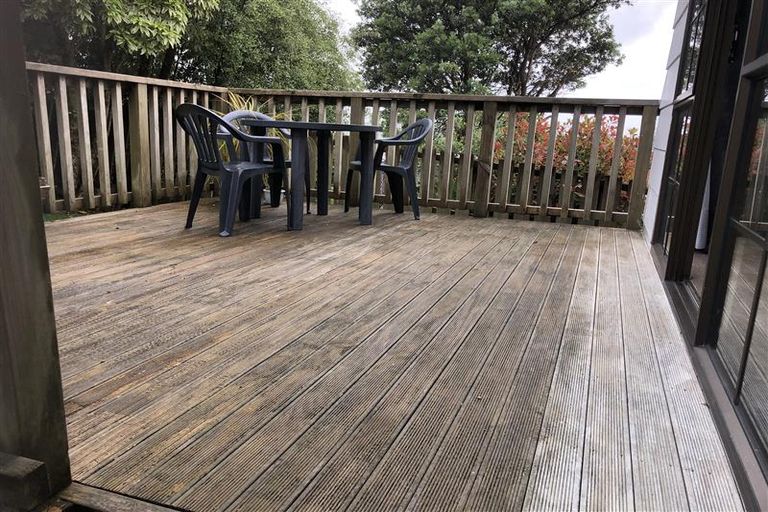 Photo of property in 9 Denarius Lane, Glendene, Auckland, 0602