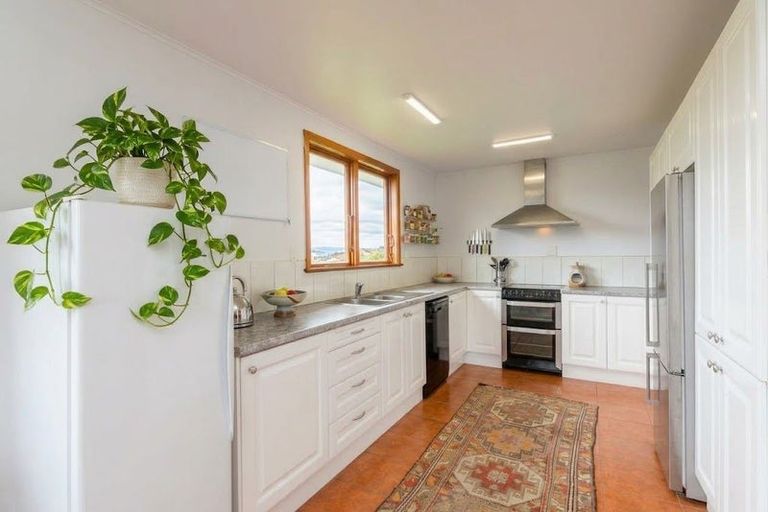 Photo of property in 20 Arene Grove, Titahi Bay, Porirua, 5022