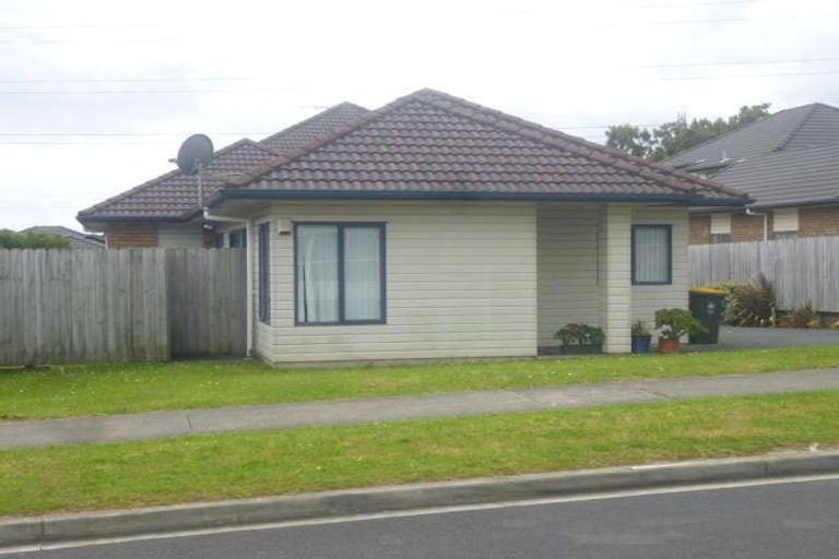 Photo of property in 18 Carrick Glen Avenue, Flat Bush, Auckland, 2019