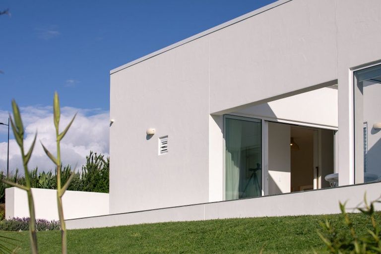 Photo of property in 16 Rangitahi Road, Raglan, 3225