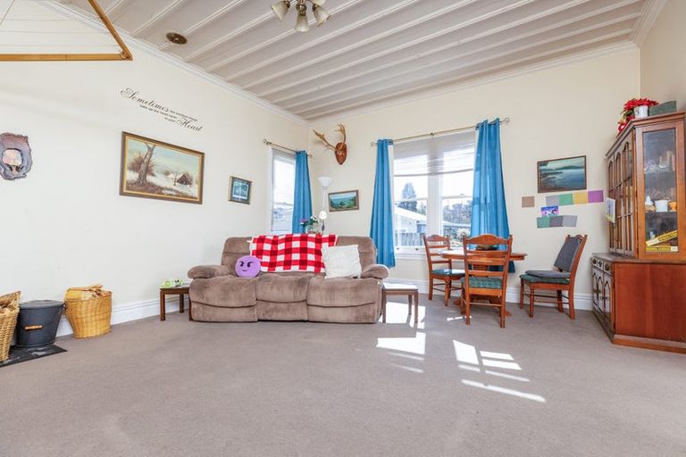 Photo of property in 7 Stanly Street, Eketahuna, 4900
