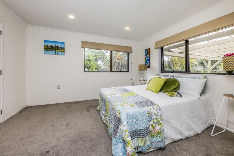 Photo of property in 32 Gracechurch Drive, Flat Bush, Auckland, 2016