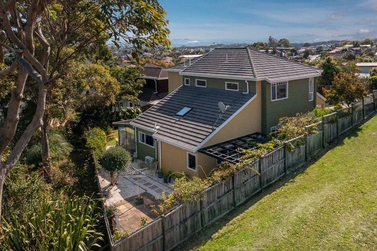 Photo of property in 1/31 Taroka Close, Pinehill, Auckland, 0632