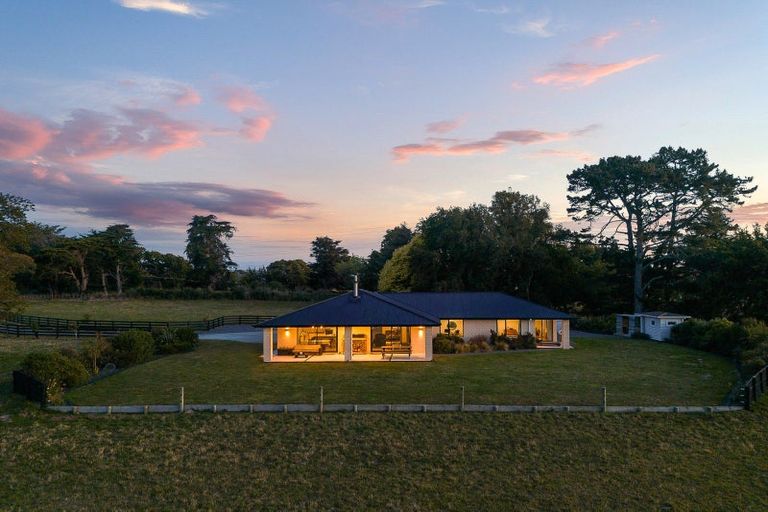 Photo of property in 245 Ashhurst Road, Bunnythorpe, Palmerston North, 4481