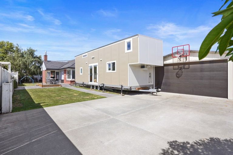 Photo of property in 1 Weston Place, Rangiora, 7400