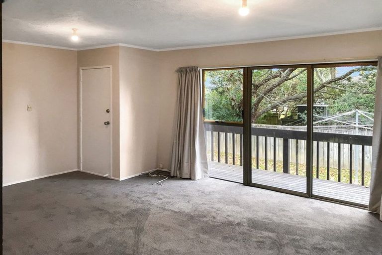 Photo of property in 2/54 Stanaway Street, Hillcrest, Auckland, 0627