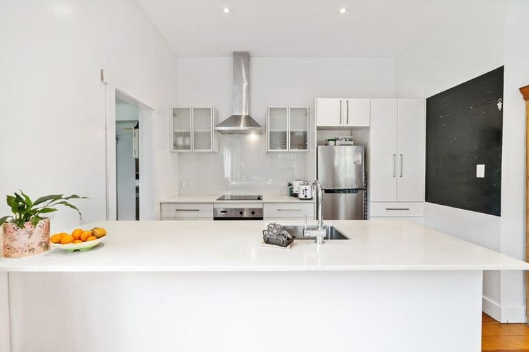 Photo of property in 26a Victoria Street, Pukekohe, 2120