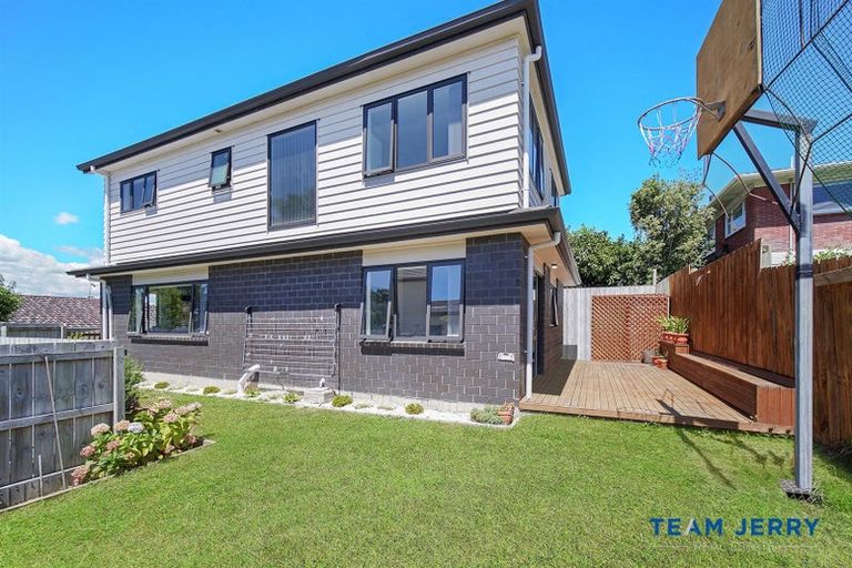 Photo of property in 28b Estuary Road, Weymouth, Auckland, 2103