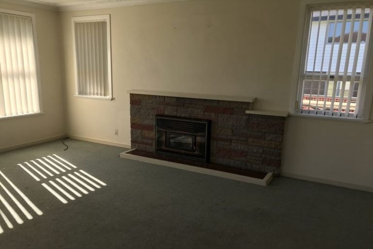 Photo of property in 4 Abel Tasman Avenue, Henderson, Auckland, 0610