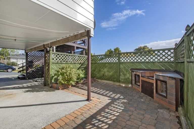 Photo of property in 10 El Viso Place, Te Kamo, Kamo, 0112