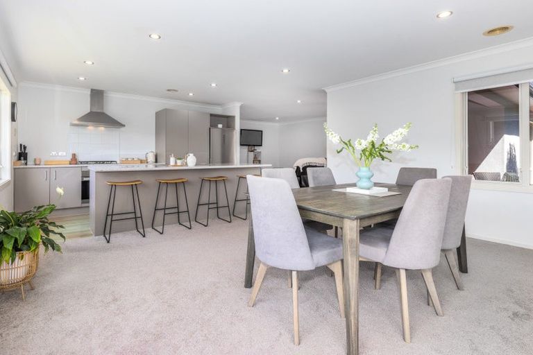 Photo of property in 47 Te Puia Drive, Aotea, Porirua, 5024