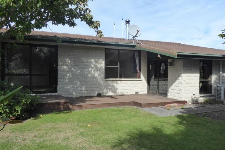 Photo of property in 9 Mulberry Place, Redwood, Christchurch, 8051