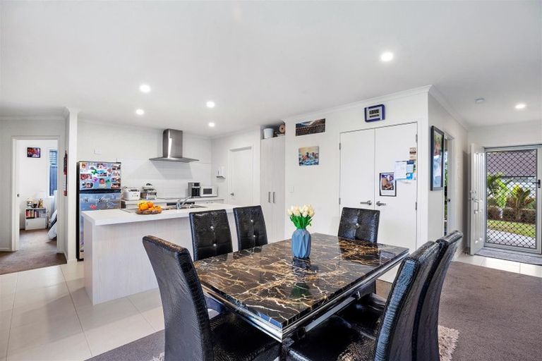 Photo of property in 17 Trevally Place, Snells Beach, 0920