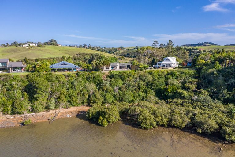 Photo of property in 24 Paretu Drive, Kerikeri, 0294