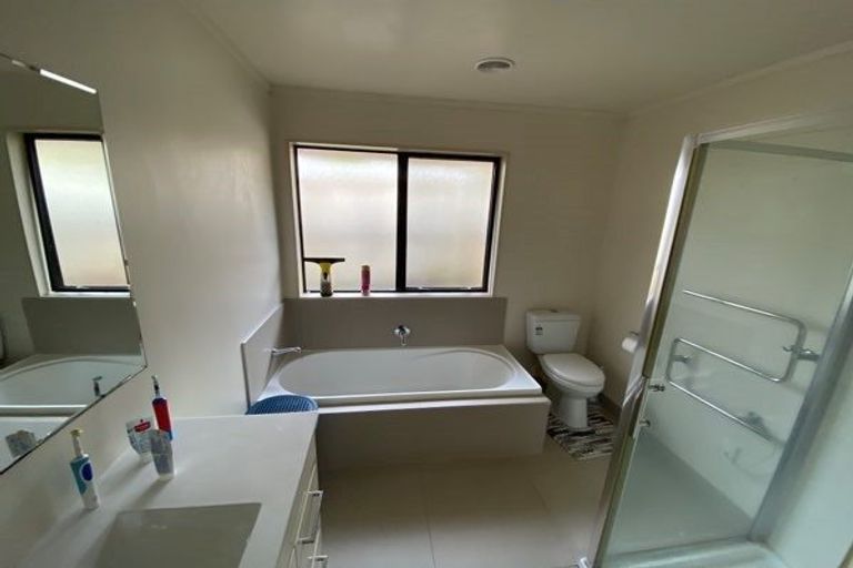 Photo of property in 1/11 Carniew Place, Dannemora, Auckland, 2016