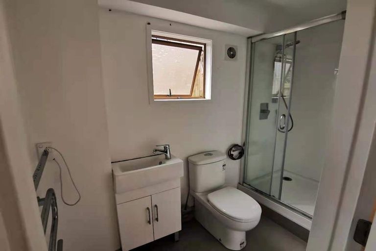 Photo of property in 38 Oaktree Avenue, Browns Bay, Auckland, 0630