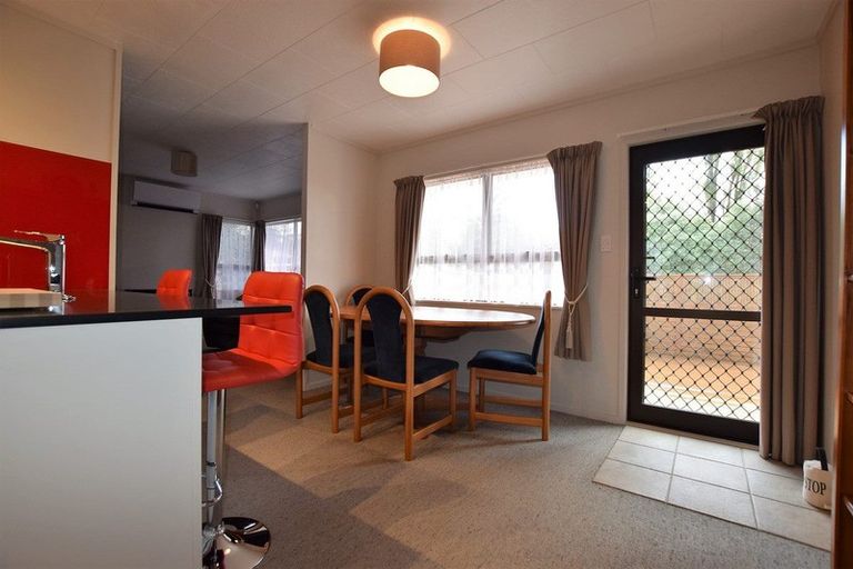 Photo of property in 31 Posa Avenue, Henderson, Auckland, 0612