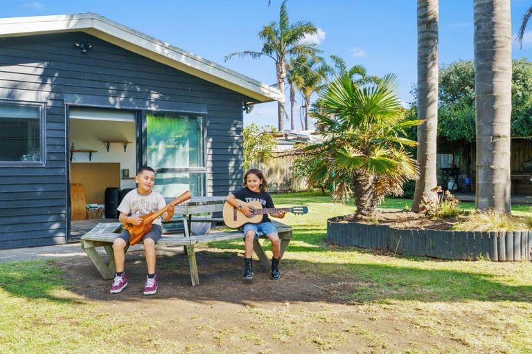 Photo of property in 570b Papamoa Beach Road, Papamoa Beach, Papamoa, 3118