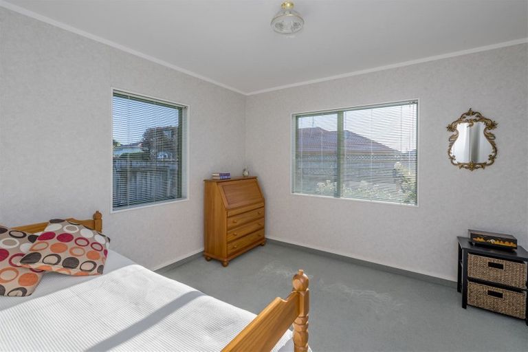Photo of property in 41 Weraroa Road, Levin, 5510