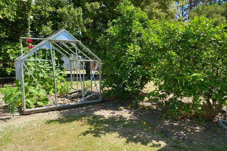 Photo of property in 906 State Highway 1, Himatangi, Foxton, 4891