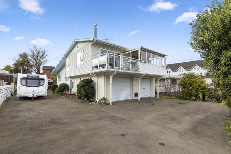 Photo of property in 2 Carter Street, Belmont, Lower Hutt, 5010